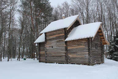 Церковь Троицы (1672-1676 гг.) из Реконьской пустыни Любытинского района