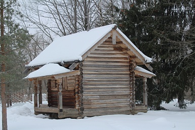 Часовня (1698 г.) из д. Гарь Маловишерского района